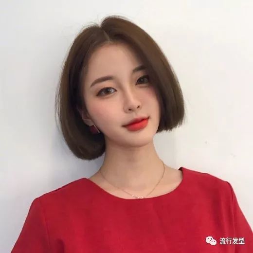 最新短发型图片,最新短发型图片流行趋势与造型灵感，最新短发型流行趋势，造型灵感与图片展示