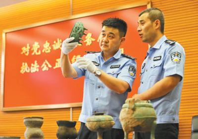 陕西最新盗墓通缉,陕西最新盗墓通缉，揭开千年秘密的追逐与保护，陕西盗墓通缉案揭秘，追逐千年秘密与文物保护的较量