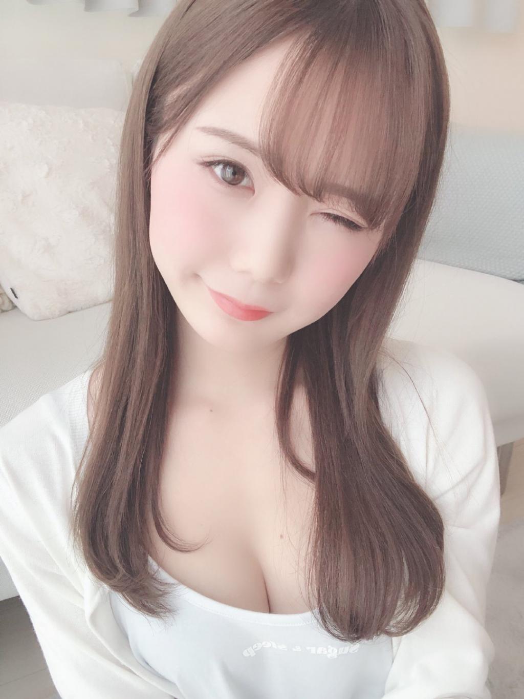 坂道美璃最新,坂道美璃的最新魅力，一场视觉与心灵的盛宴，坂道美璃的最新魅力，视觉与心灵的盛宴